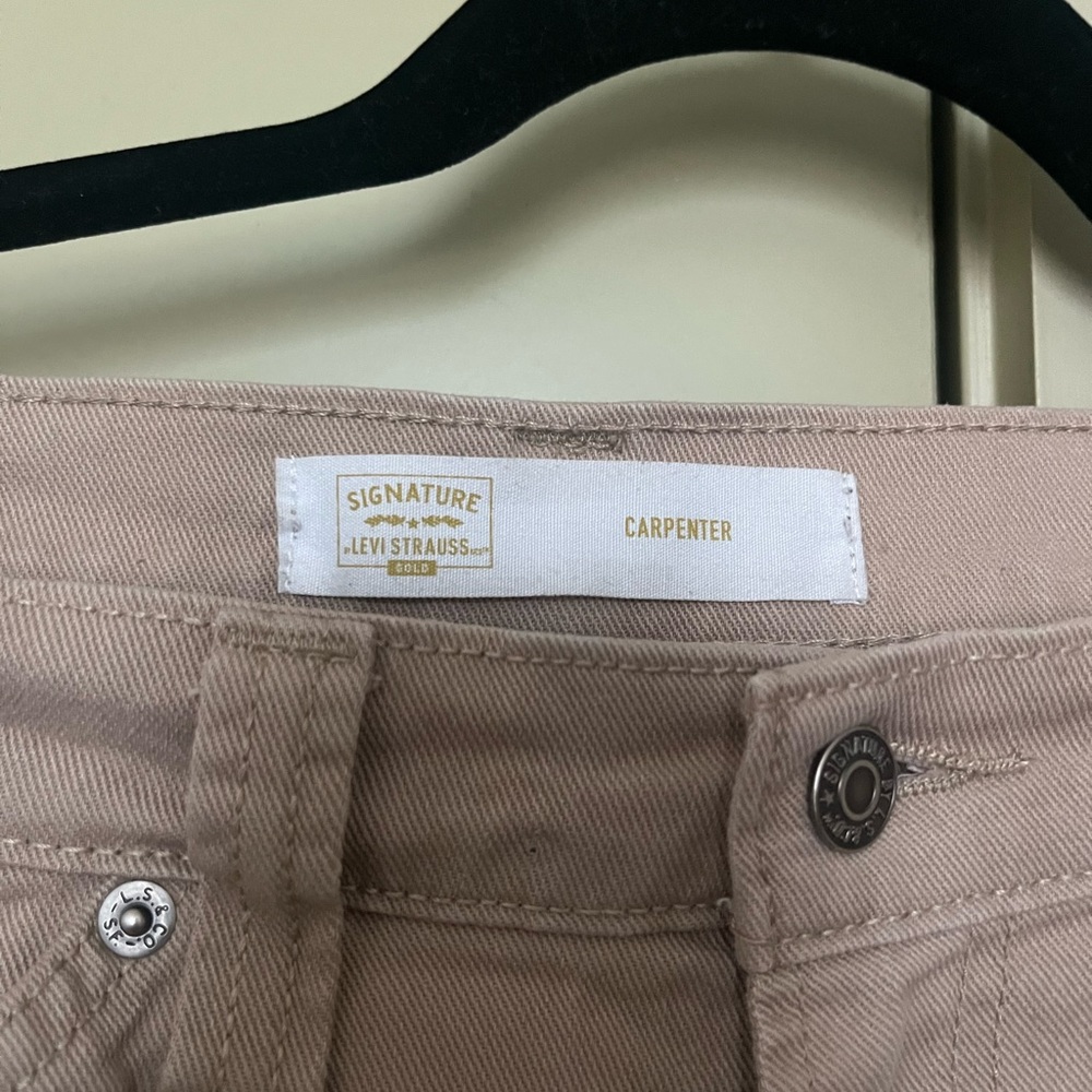 LIKE NEW levis signature tan carpenter pants